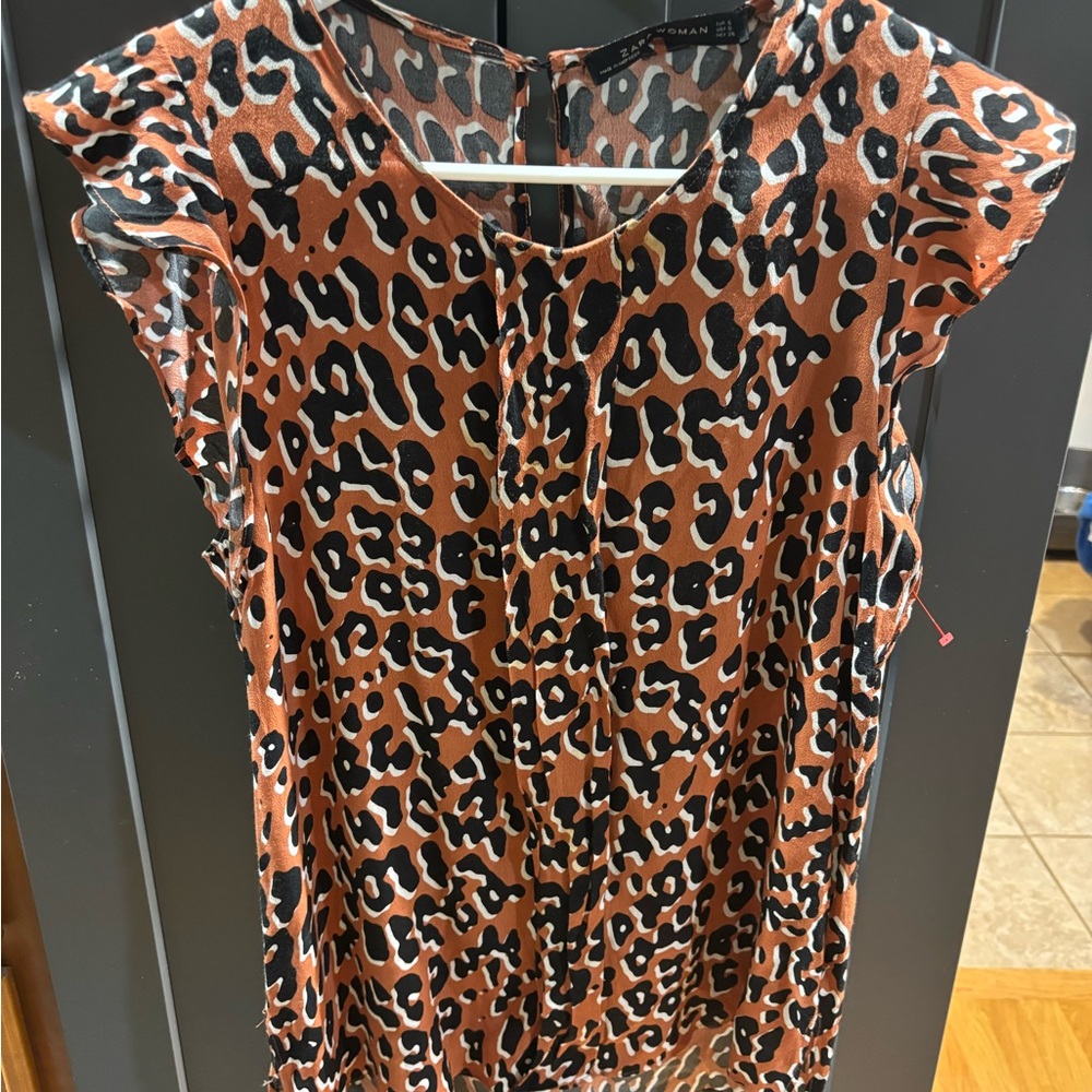Zara Leopard Print Blouse - new! Size small
